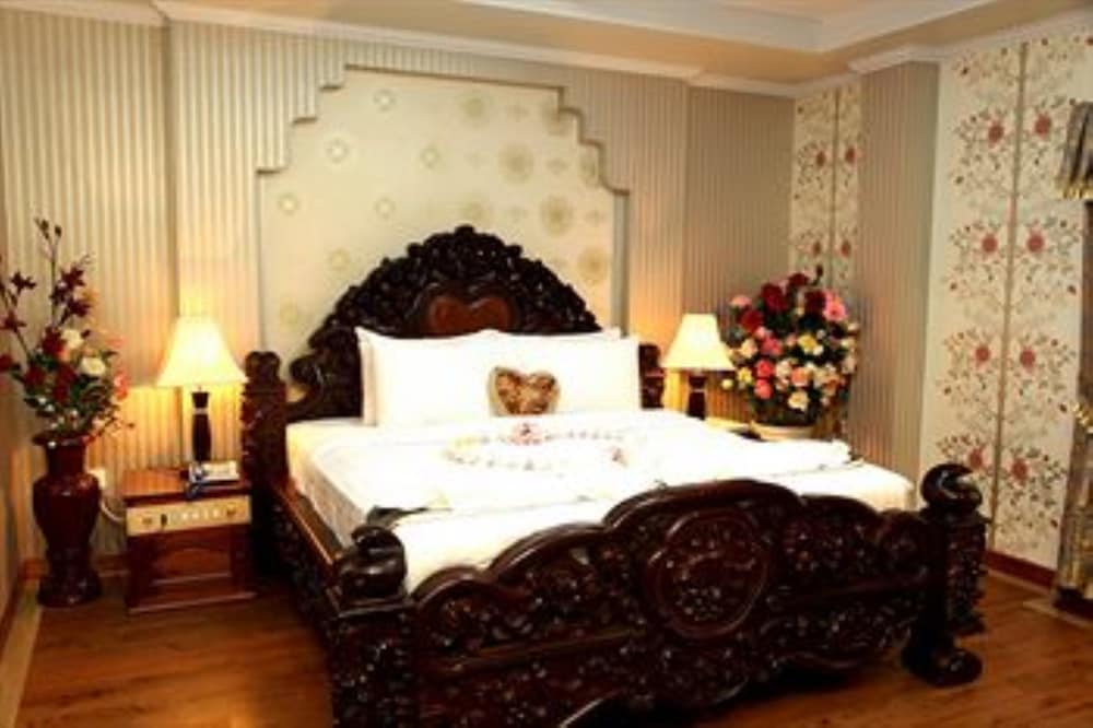 King Fy Hotel 35/48