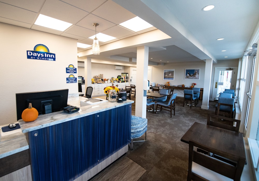 Days Inn by Wyndham Bar Harbor 11/53