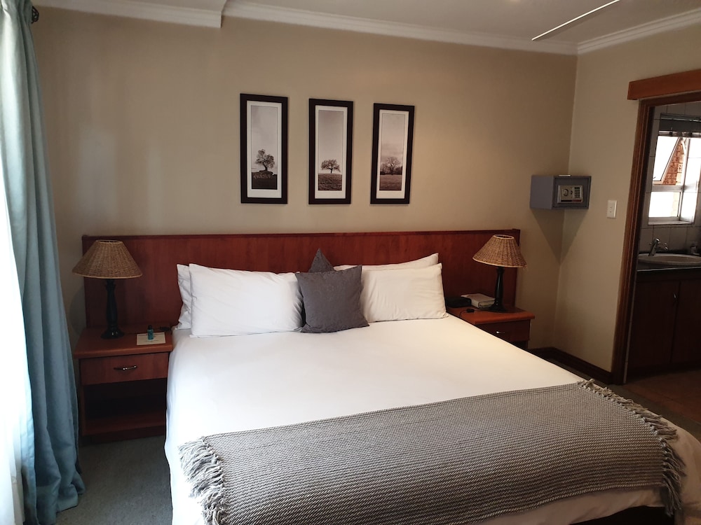 2 BEDROOMS, APARTMENT