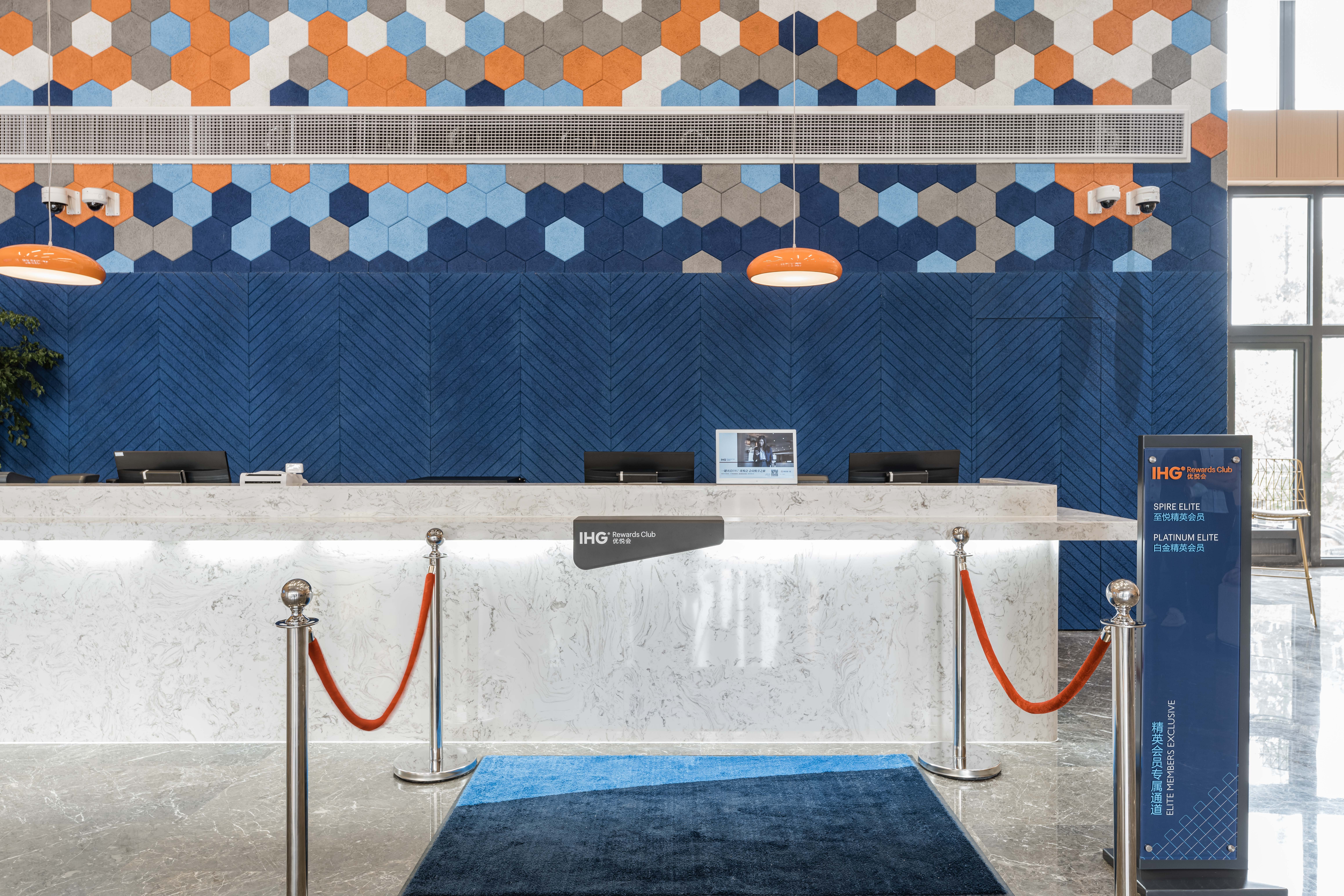 Holiday Inn Express Shanghai Pudong Chuansha 8/69
