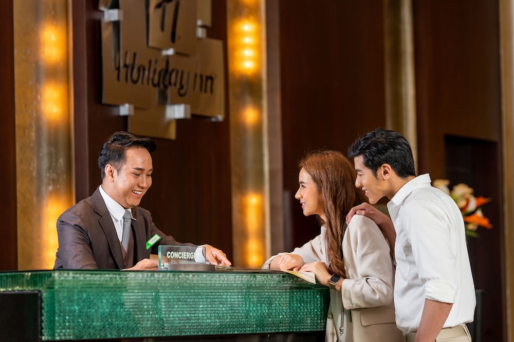 Holiday Inn Bangkok Silom 36/74