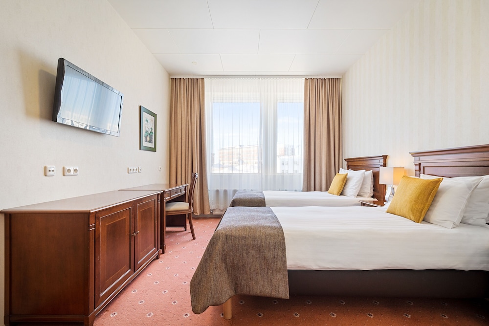 STANDARD, TWIN BEDS