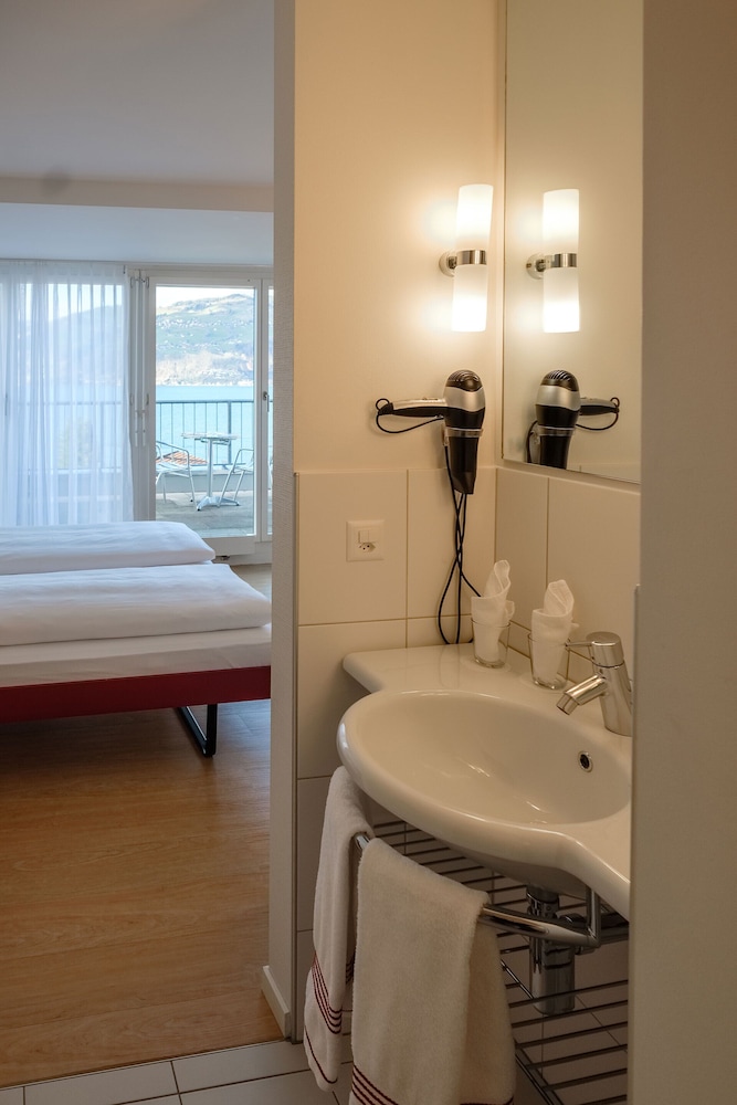 Hotel Seaside ABZ Spiez 34/39