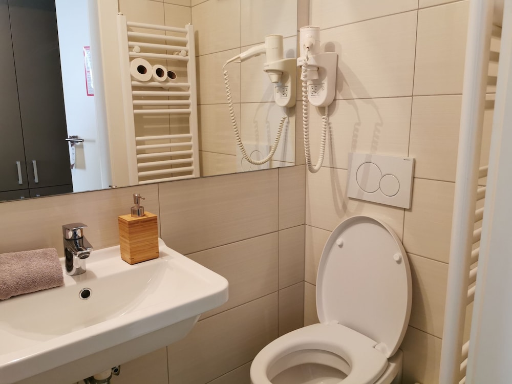 Rooms Ambrozic 36/39