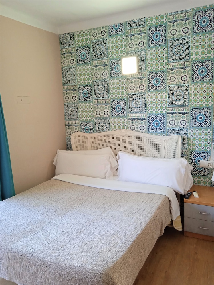 Hotel 139 23/63