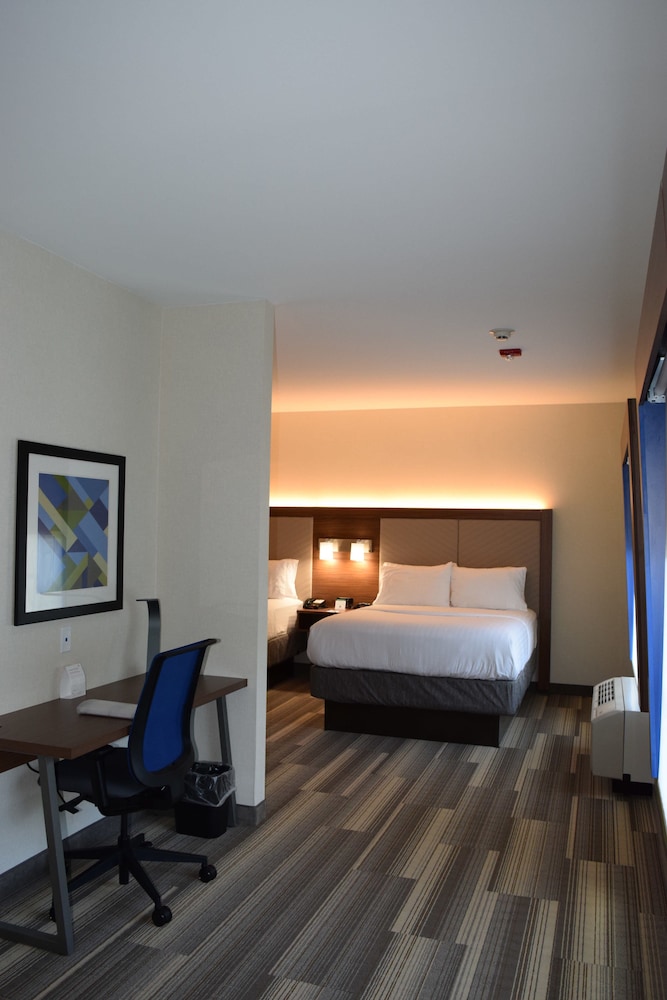 Holiday Inn Express Suites Ithaca 36/69