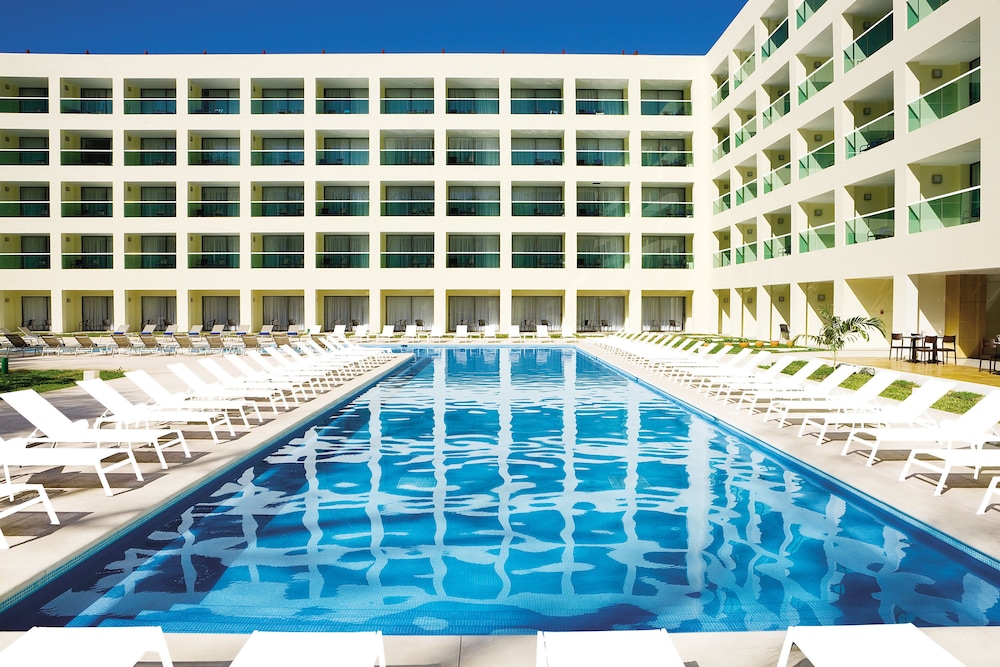Dreams Huatulco Resort Spa All Inclusive 1/49