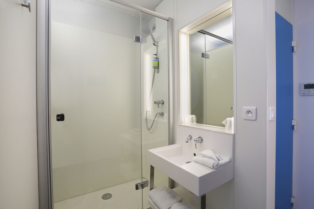 First Inn Blois 12/42