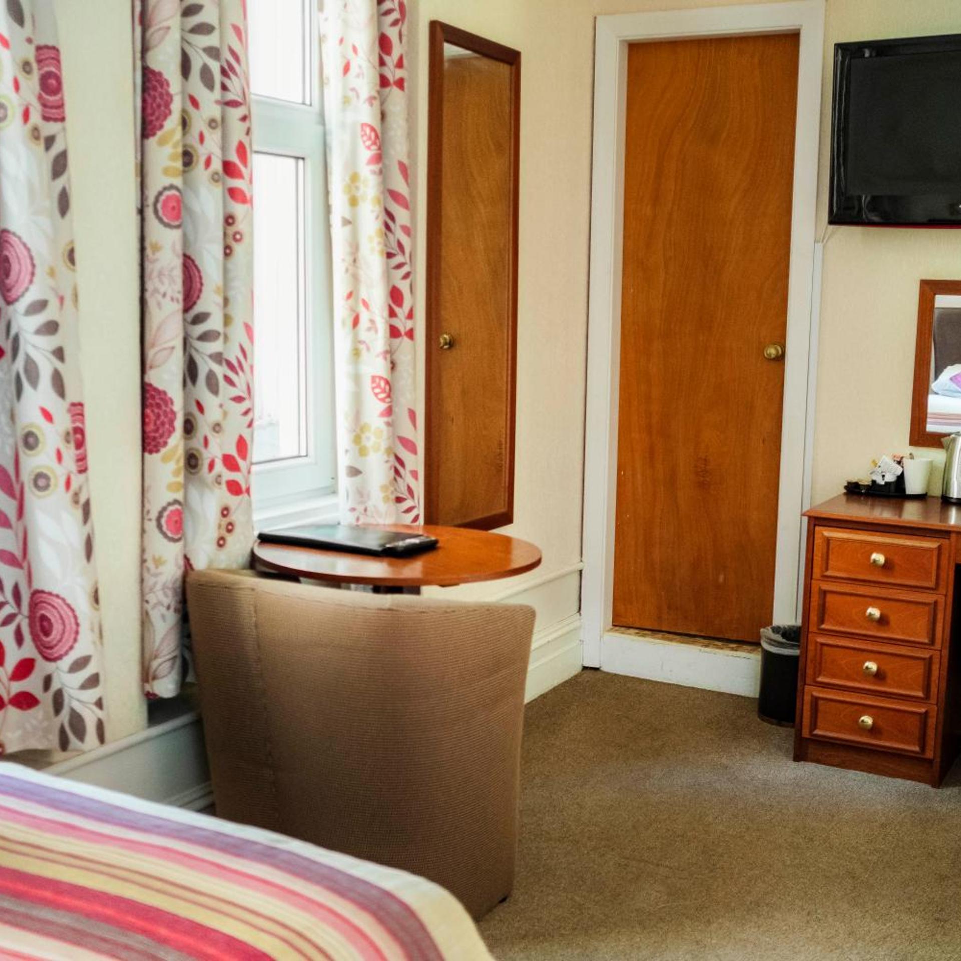 Room, Single