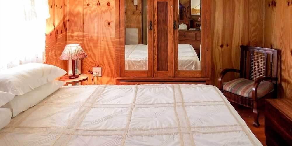 Homestead B & B 17/50