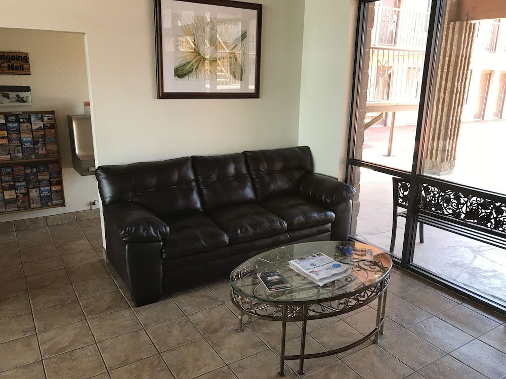 Quality Inn Benson I-10 Exit 304 36/49