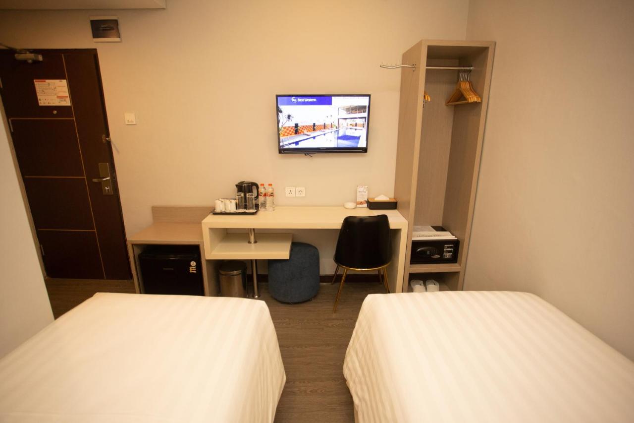 Superior, Twin Beds