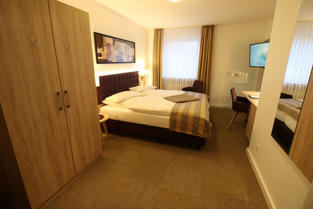 COMFORT, DOUBLE BED