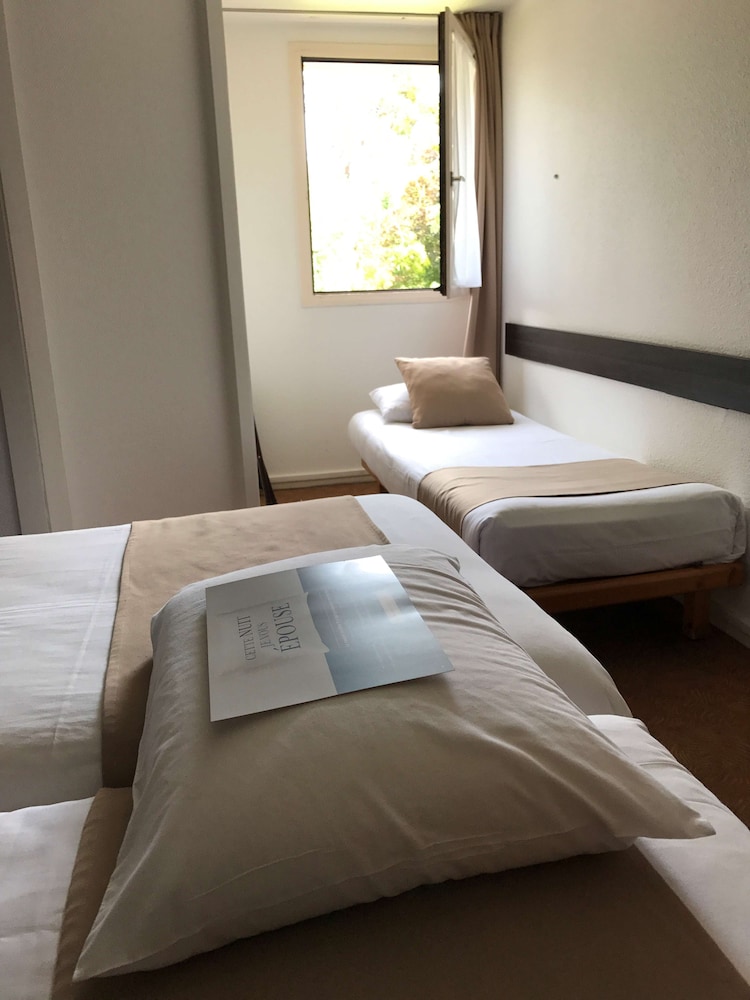 KYRIAD EPERNAY 20/50