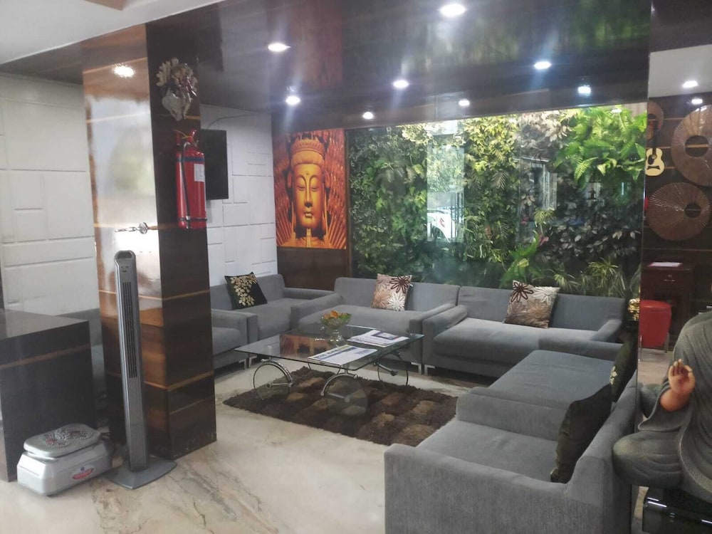 Armoise Hotel 34/40
