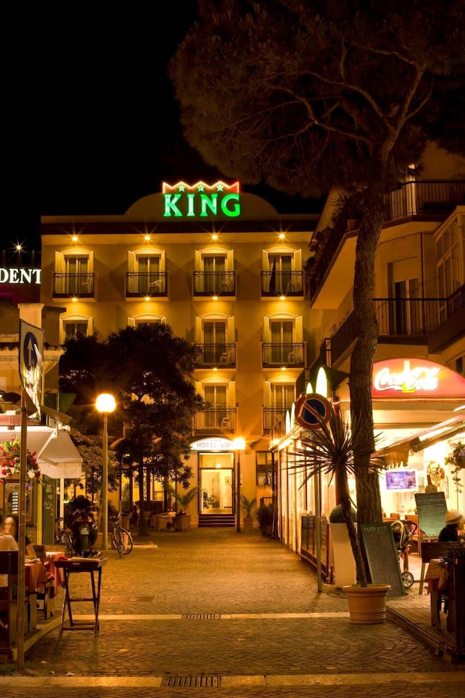 Hotel King 10/46