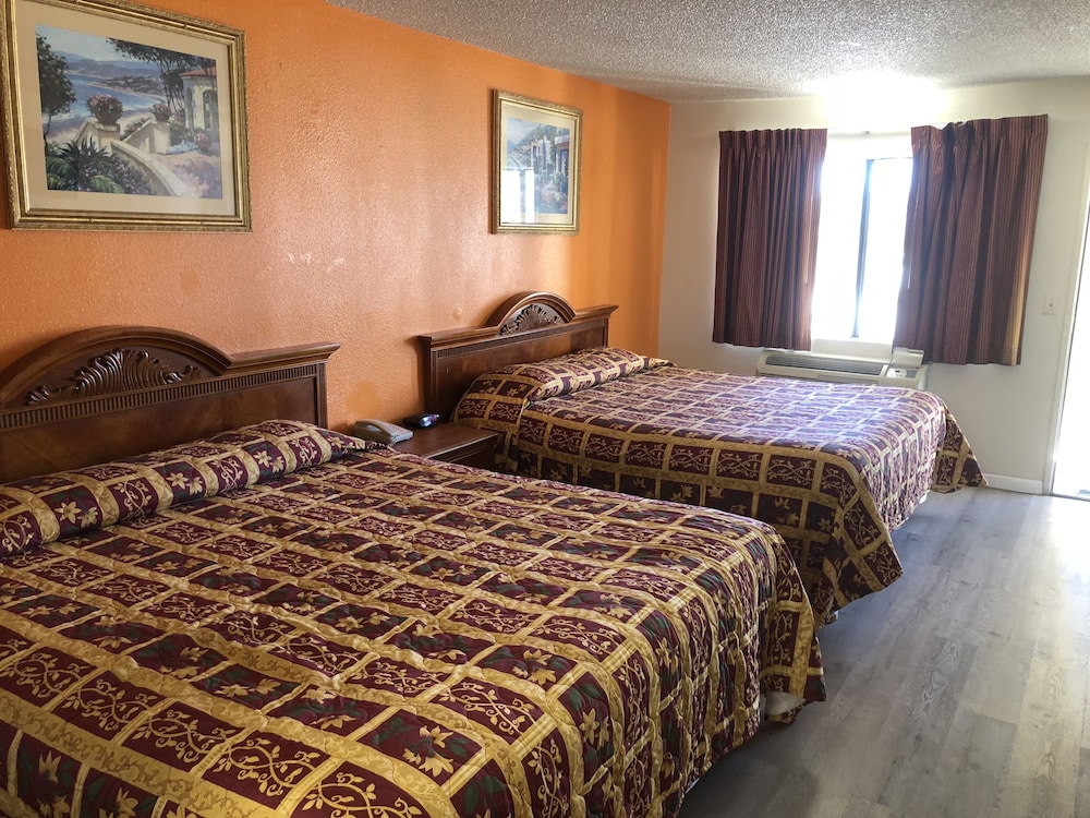 Anaheim National Inn 13/72
