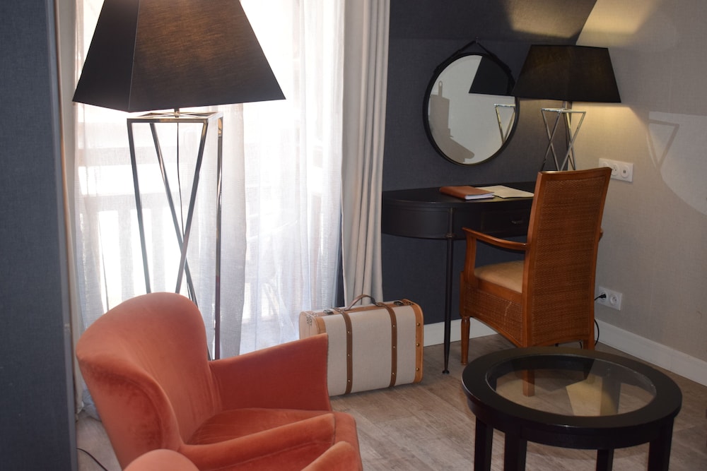 Hotel Le Trophee 55/76