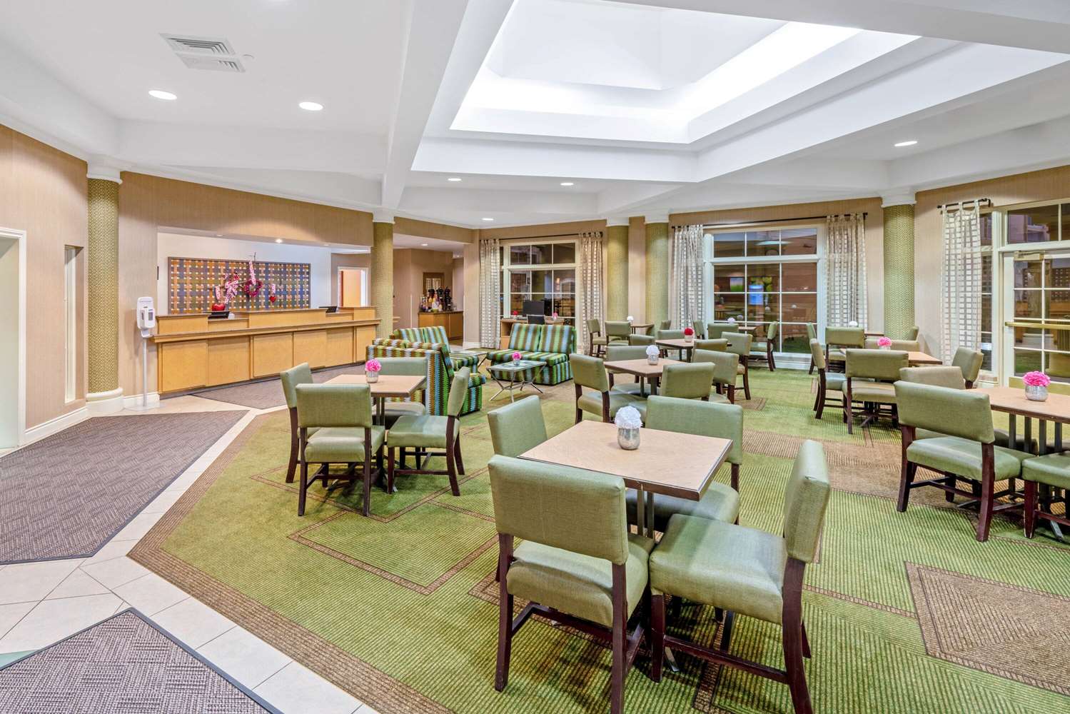 La Quinta Inn & Suites by Wyndham Salt Lake City Airport 32/48