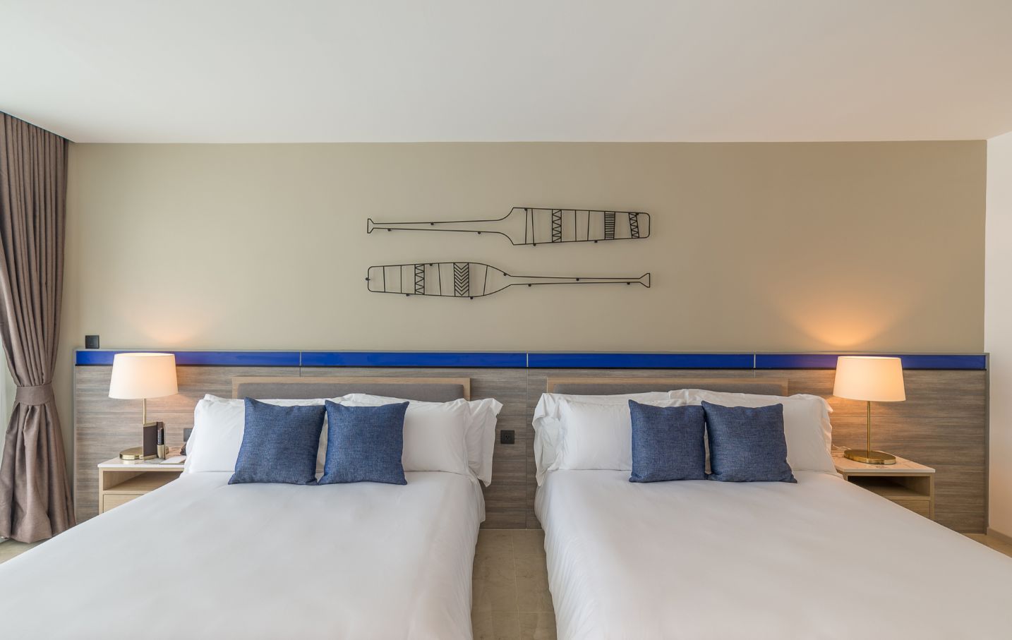 DELUXE, KING BED, OCEAN VIEW