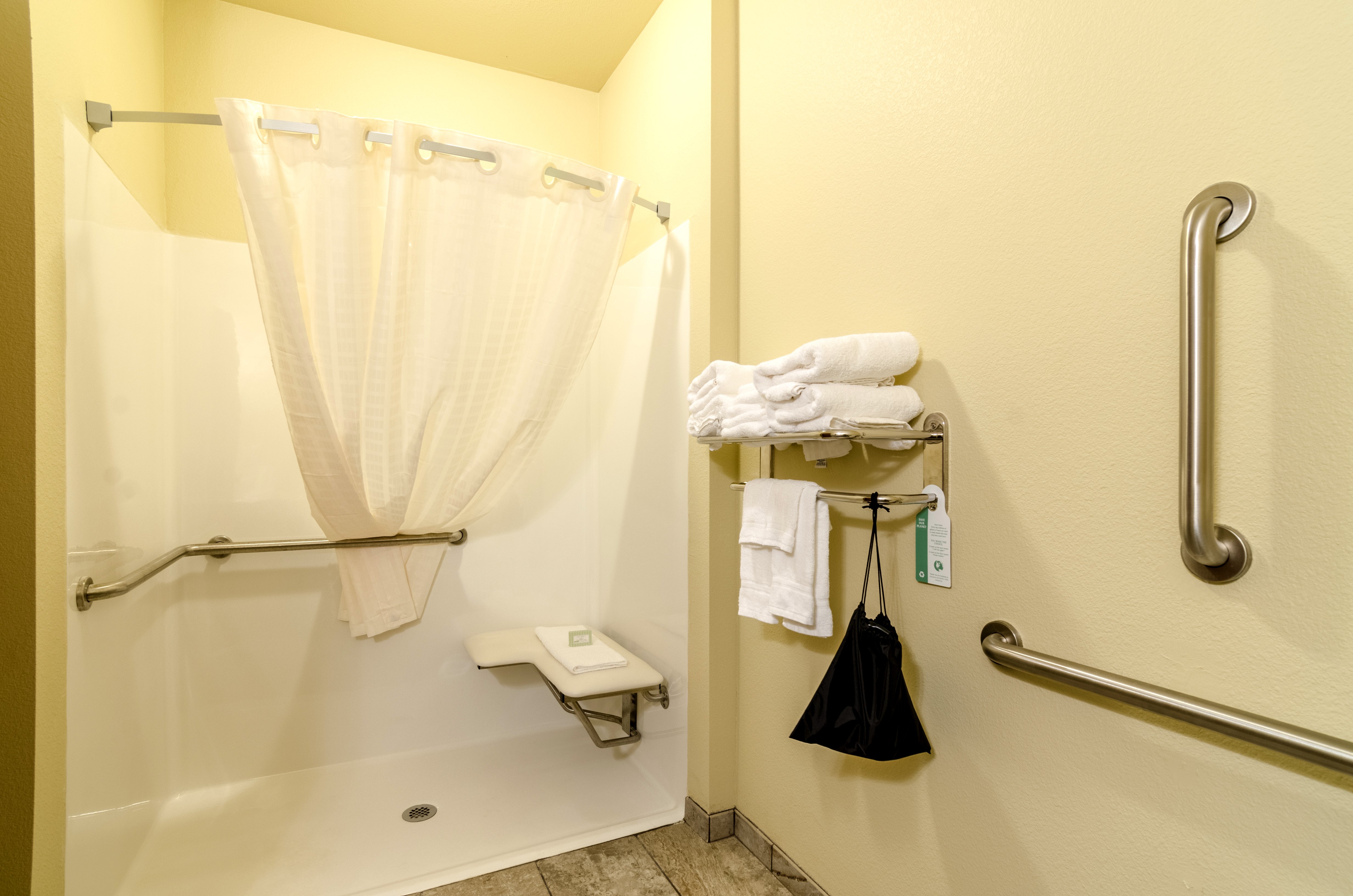 Cobblestone Hotel & Suites - McCook 48/50
