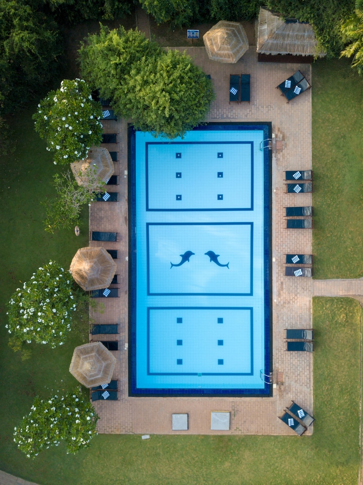 Camellia Resort And Spa 9/65