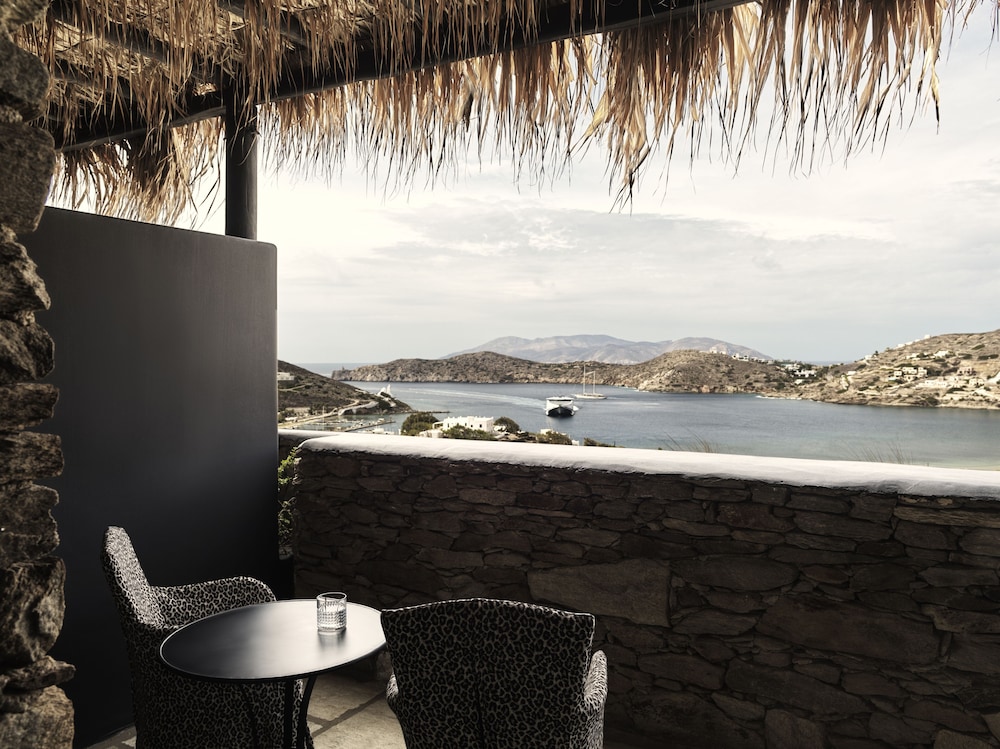 Liostasi Hotel And Suites 33/50