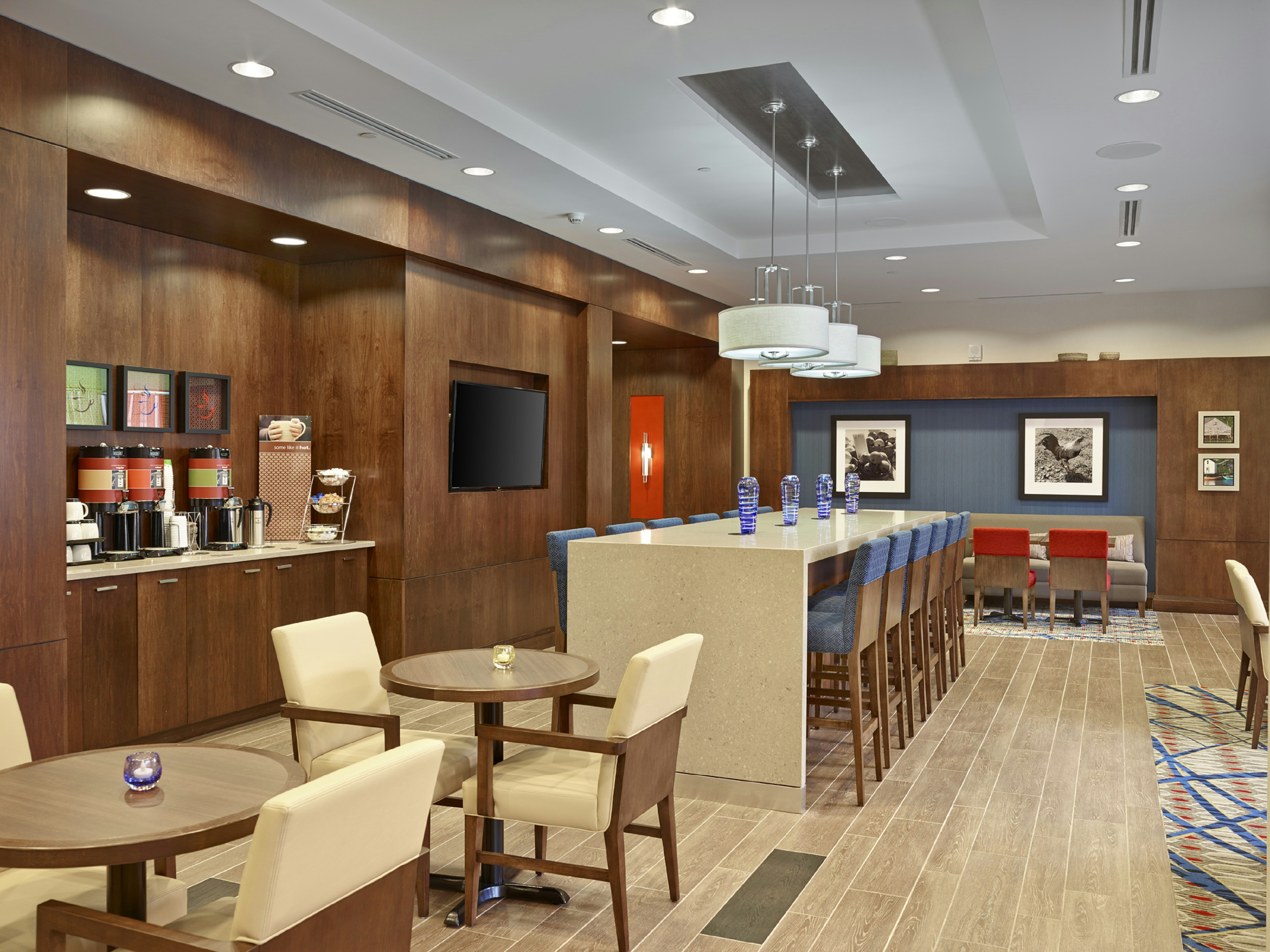 HAMPTON INN BY HILTON HALIFAX DOWNTOWN 39/54
