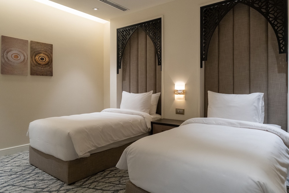 العنوان رزيدنس(Aleunwan Serviced Apartments) 20/53