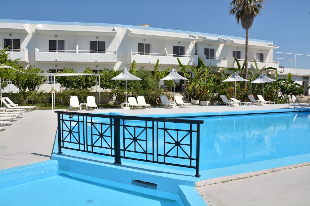 Costa Angela Seaside Resort 65/88