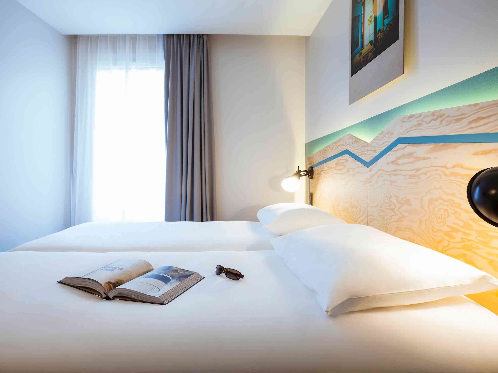 STANDARD, TWIN BEDS
