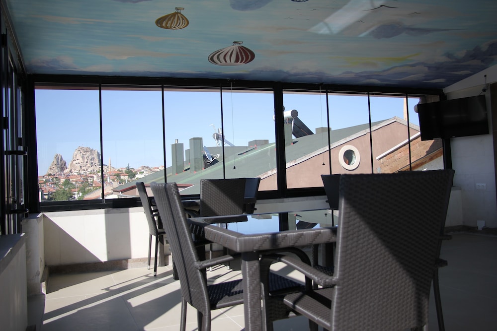 El Nazar Stone Suite 45/50