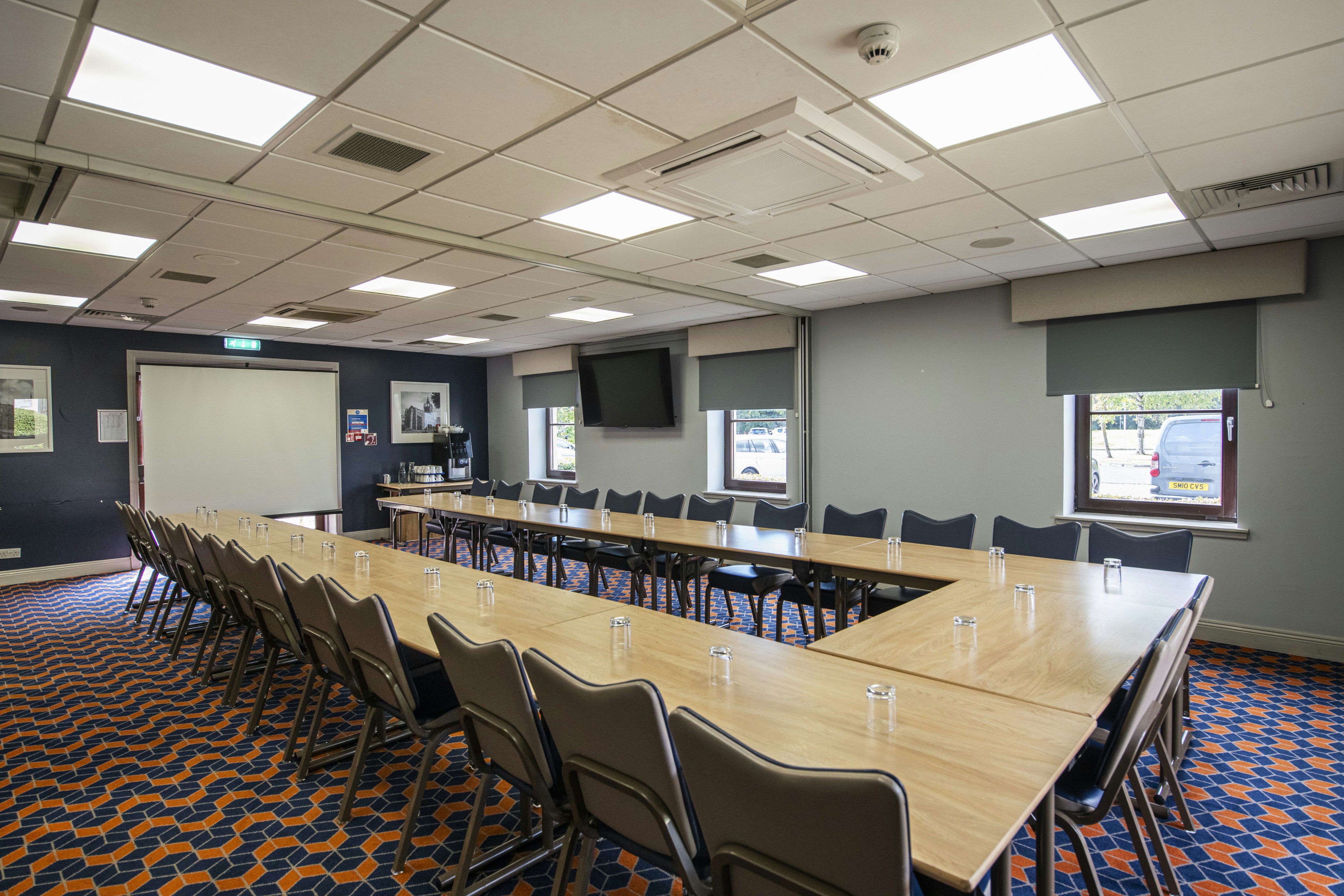 Holiday Inn Express Perth 64/72