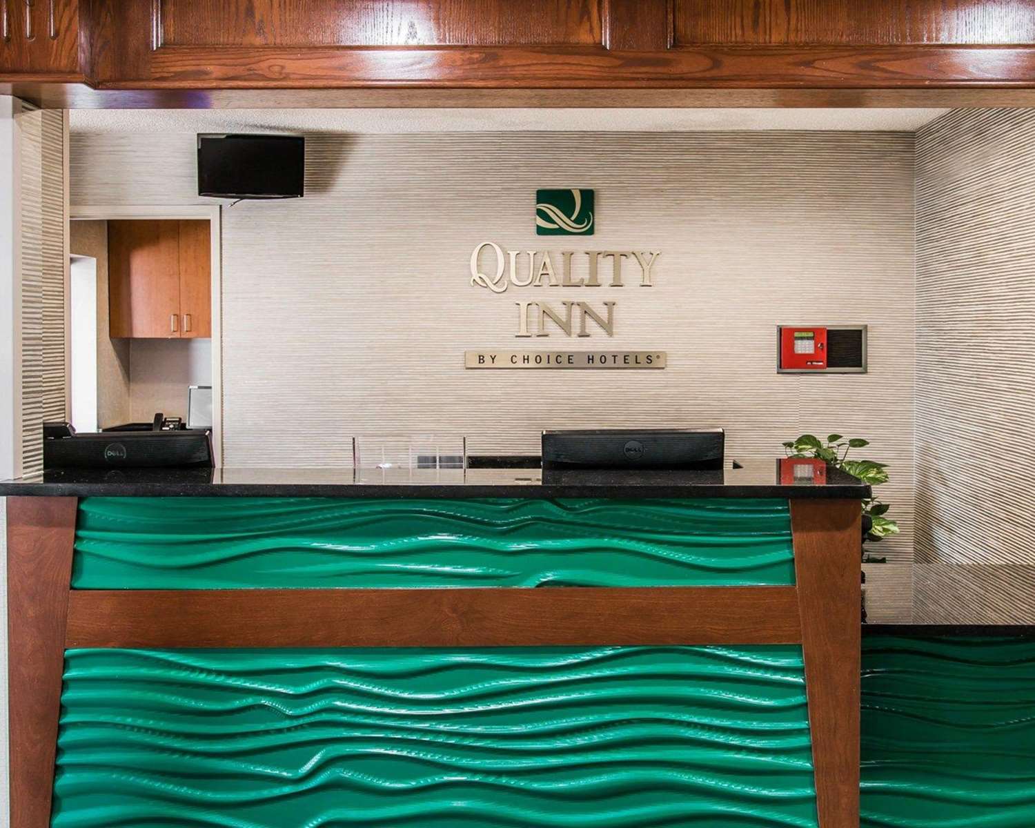 Quality Inn & Suites Warren - Detroit 5/43