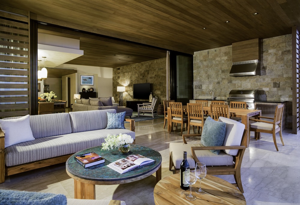 Chileno Bay Resort And Residences 60/76