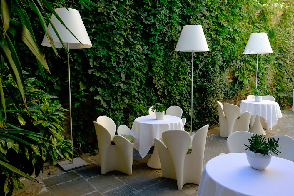 Petronilla - Hotel in Bergamo 33/39