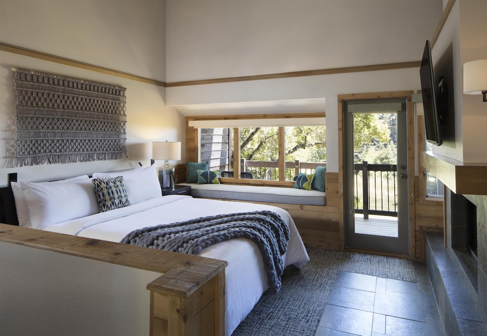 Ventana Big Sur, An Alila Resort 24/80