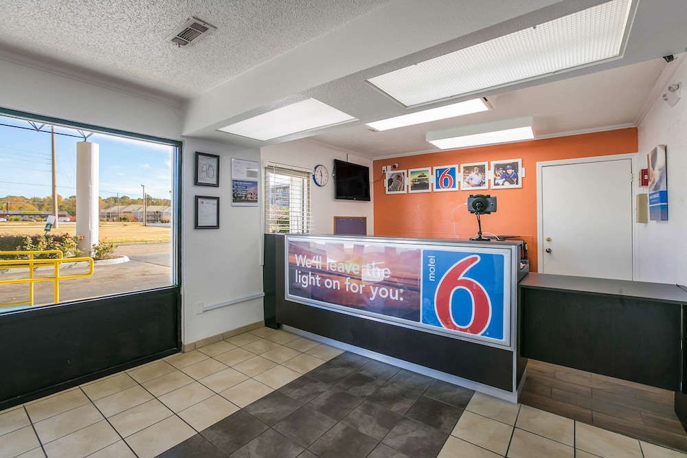 Motel6 Dothan, AL 8/36