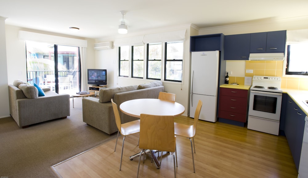Noosa Lakes Resort 23/50