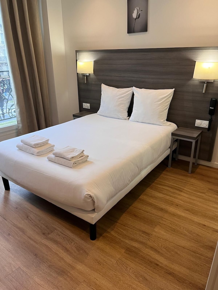 Hipotel Paris Voltaire Bastille 30/55