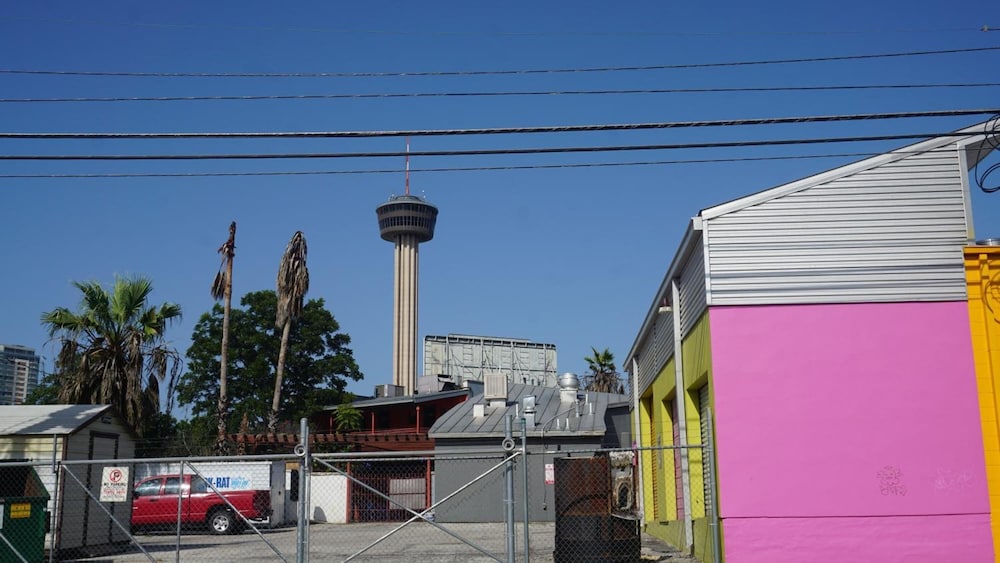 La Villita Inn 35/45