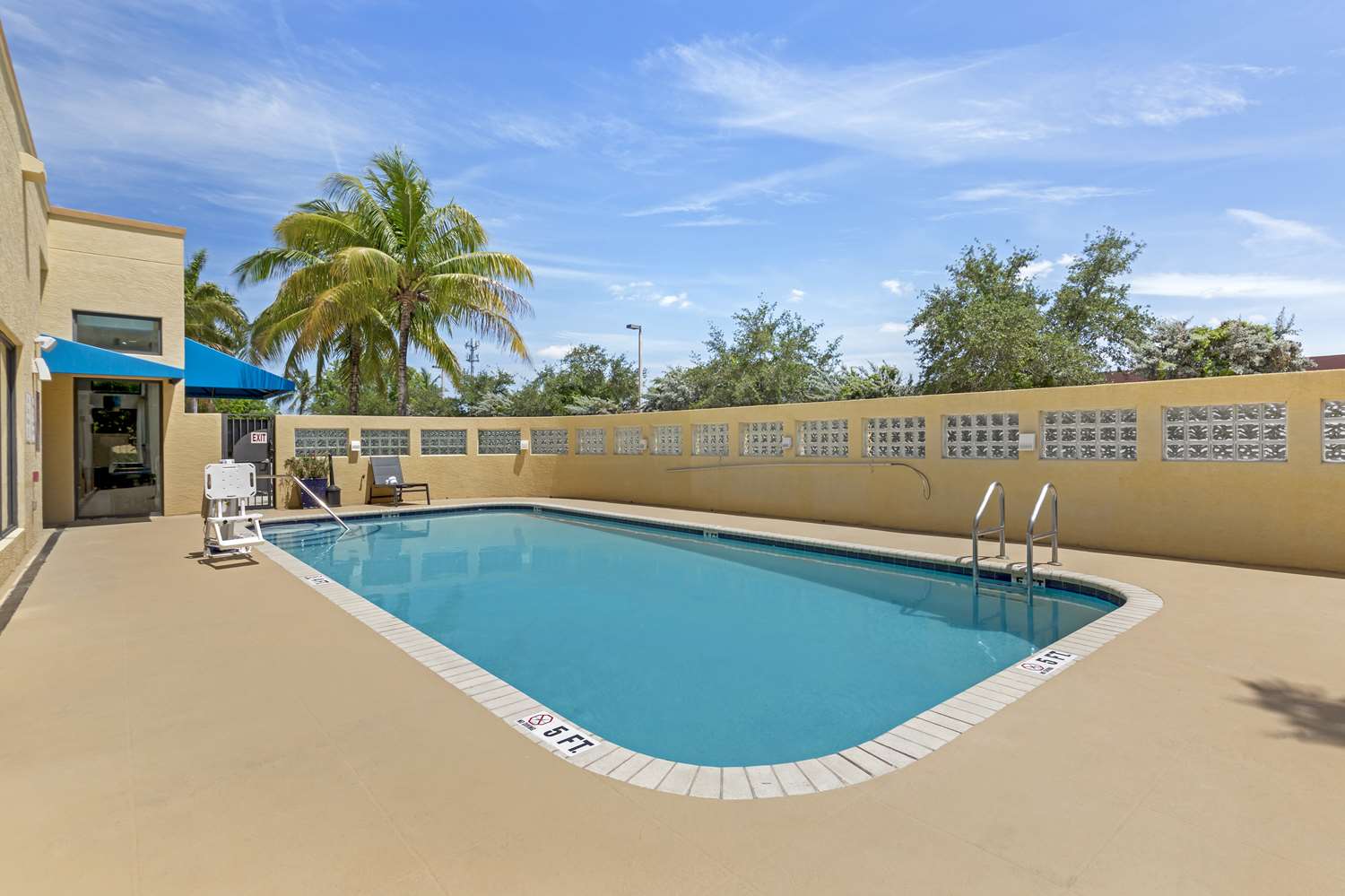 Best Western Plus Miami Executive Airport Hotel & Suites 19/27