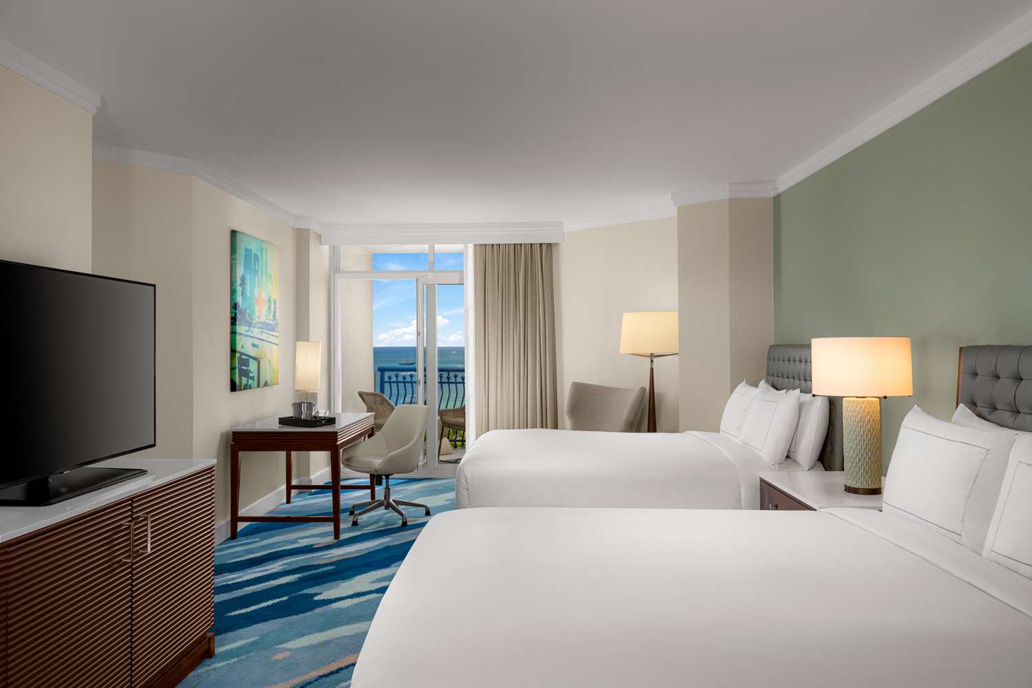 Palm Beach Club, 2 Queen Beds, Partial Ocean View