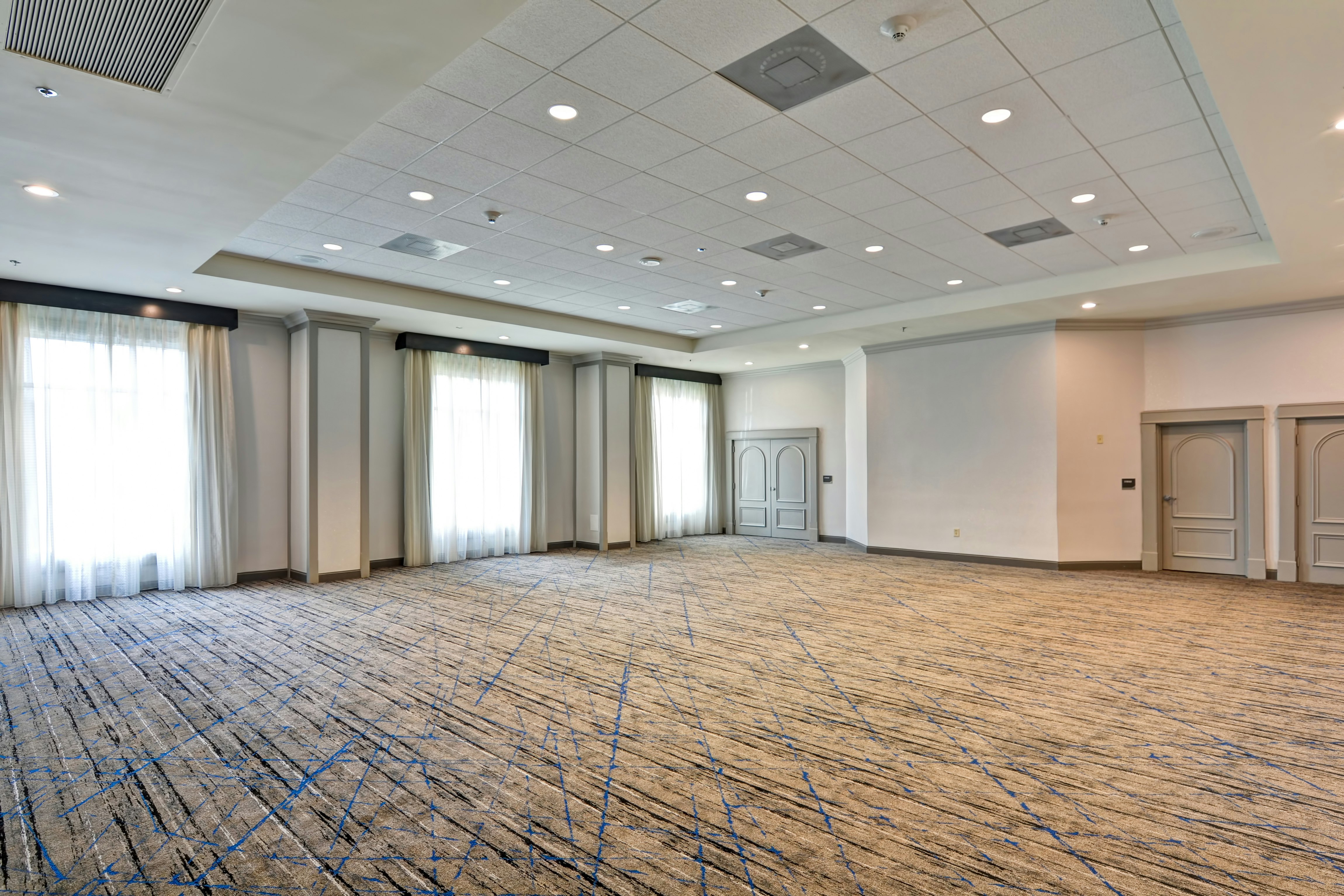Embassy Suites by Hilton Miami International Airport 80/80
