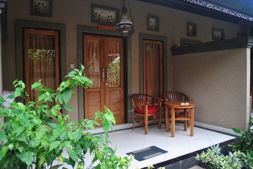 Trijaya Guest House 5/72