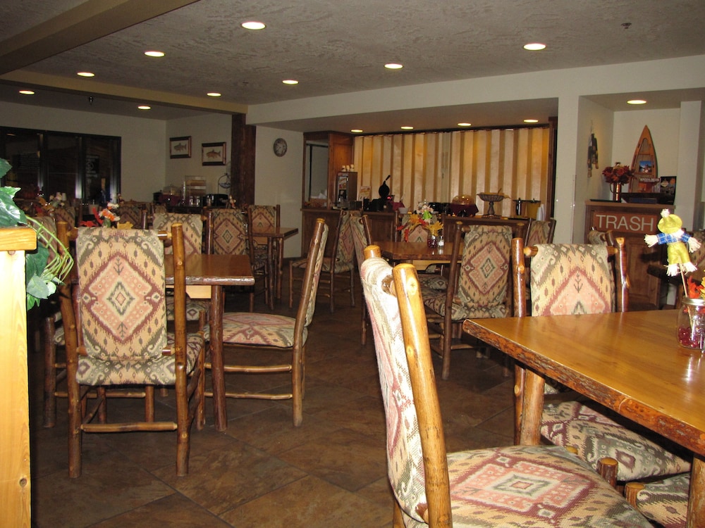 Bitterroot River Inn & Conference Center 43/56