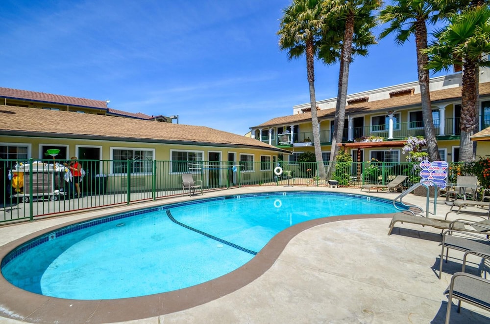 Bay Front Inn Santa Cruz 5/55