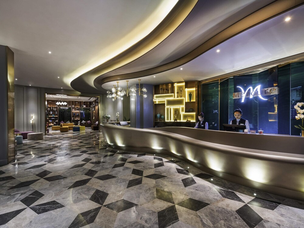 Mercure Shanghai Jiuting 6/46