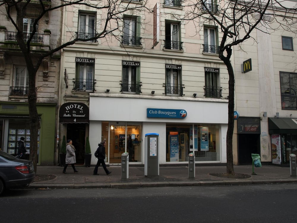 BUTTES CHAUMONT HOTEL 4/30
