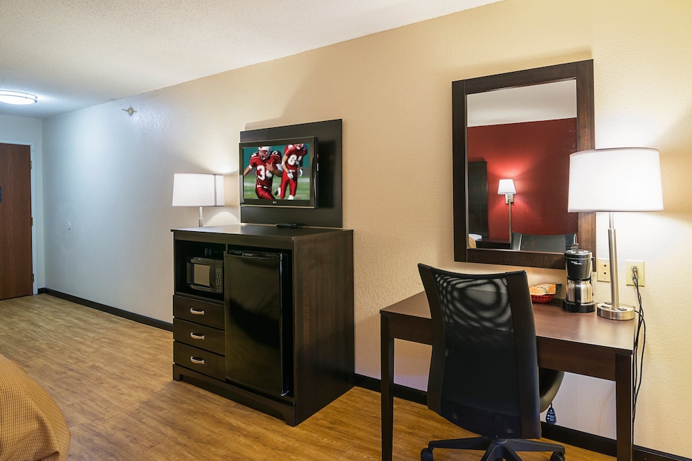 Red Roof Inn South Bend - Mishawaka 32/40